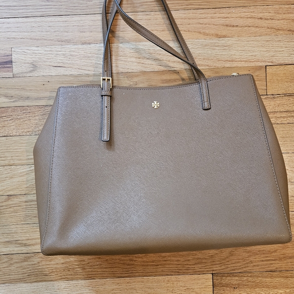 Tory Burch 134837 Emerson Large Double Zip Tote Moose Saffiano Leather Bag - Picture 13 of 14